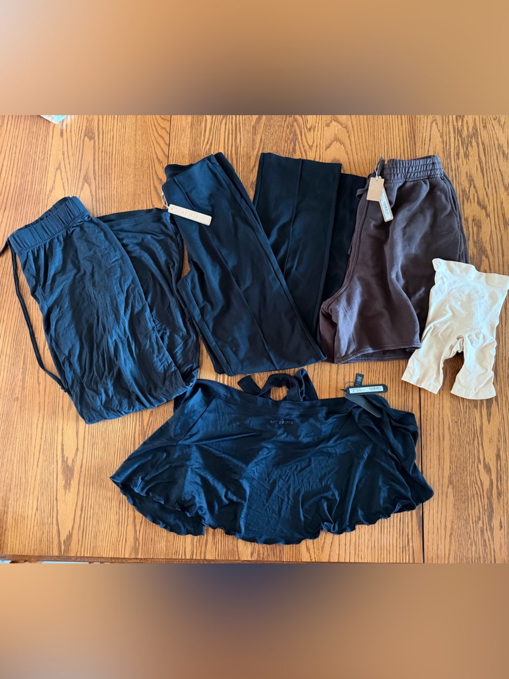 SKIMS Small Bottom Lot
